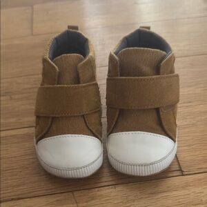 Brown and White High-Top Sneakers with Velcro Strap